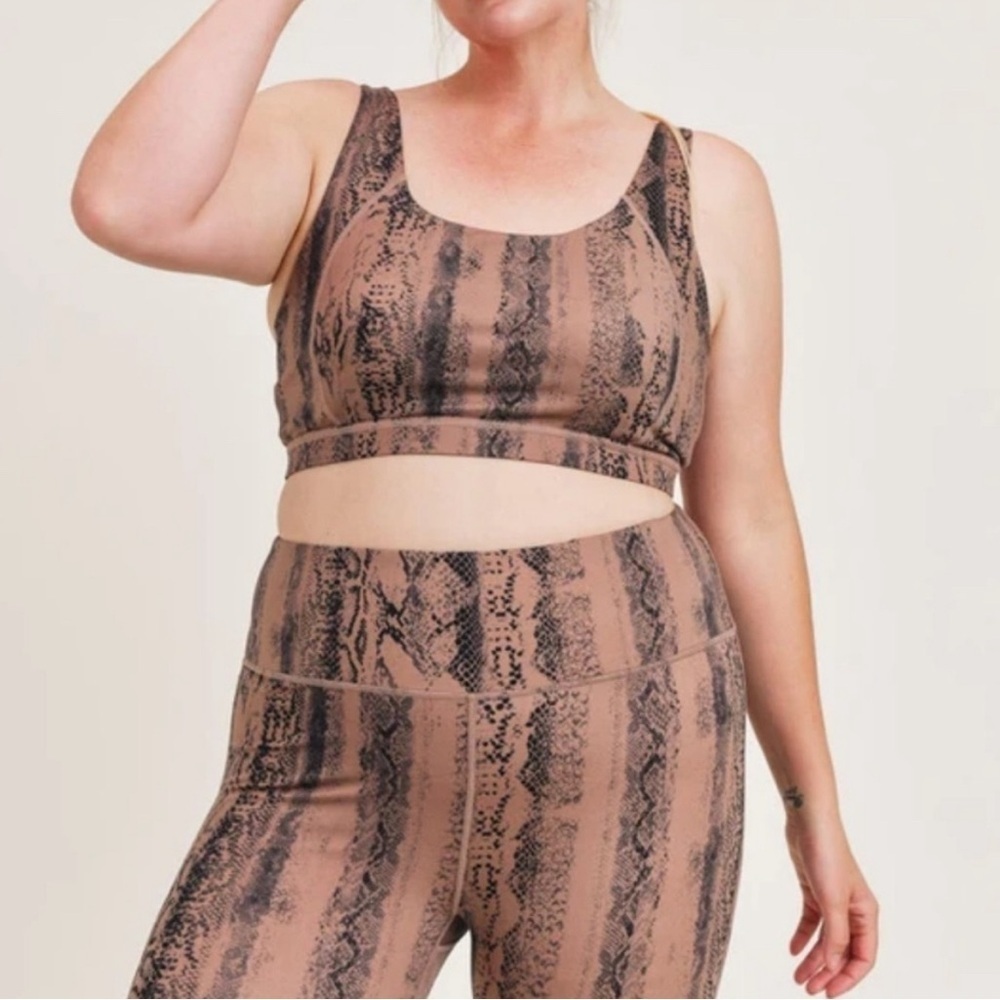 Mono B PLUS Dark Pink Serpentine Snake Print Sports Bra 3XL New with tag